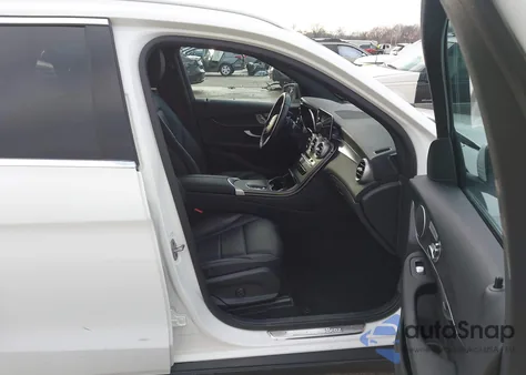 2022 Mercedes-Benz Glc 300 4Matic Suv from USA, damaged, VIN W1N0G8EB6NV394840